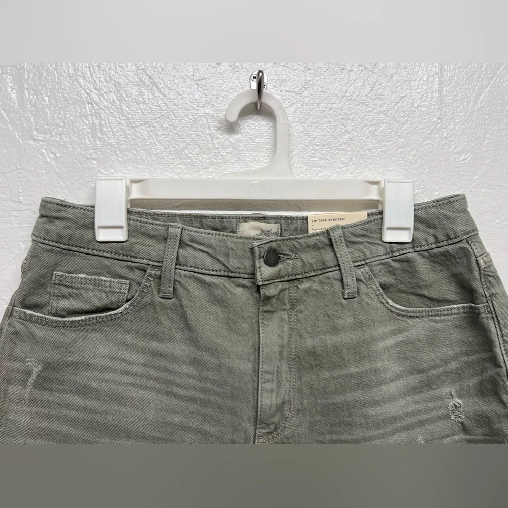 WOMEN'S High-Rise Midi Jean Shorts - Universal Thread - 12 - Picture 3 of 12